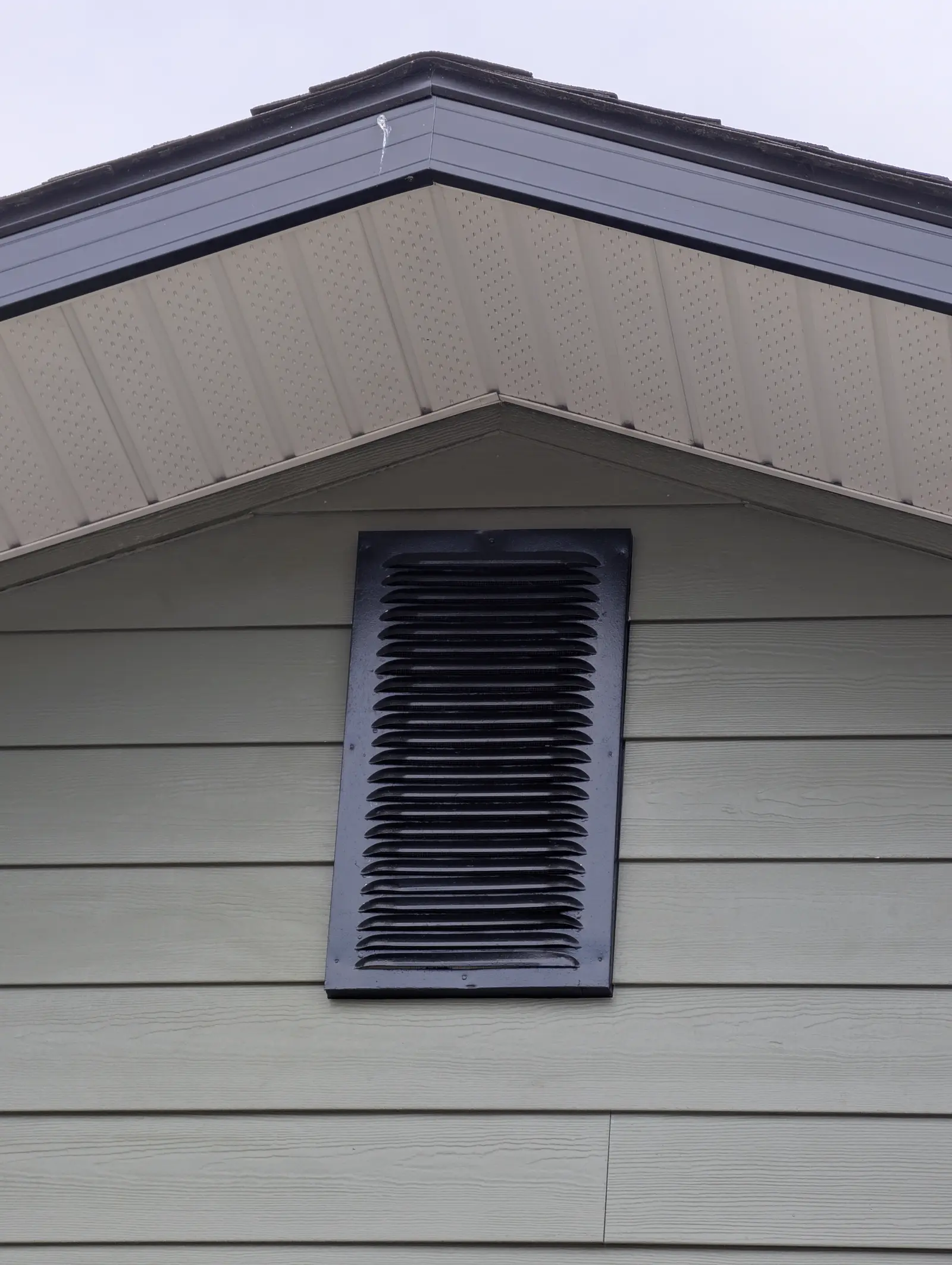 Hunter Exteriors roofing, siding, and gutters in Vernon BC